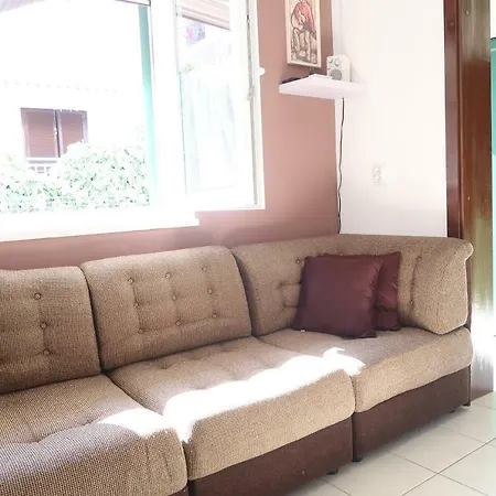 شقة Anka تروغير