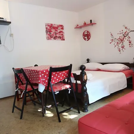 Anka Apartment